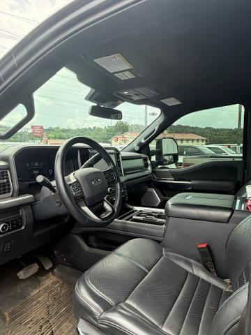 2025 Ford F-250 Platinum