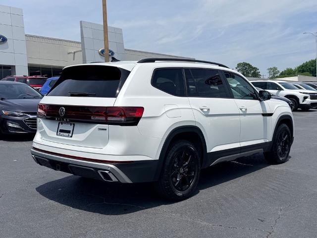 2024 Volkswagen Atlas 2.0T Peak Edition SEL