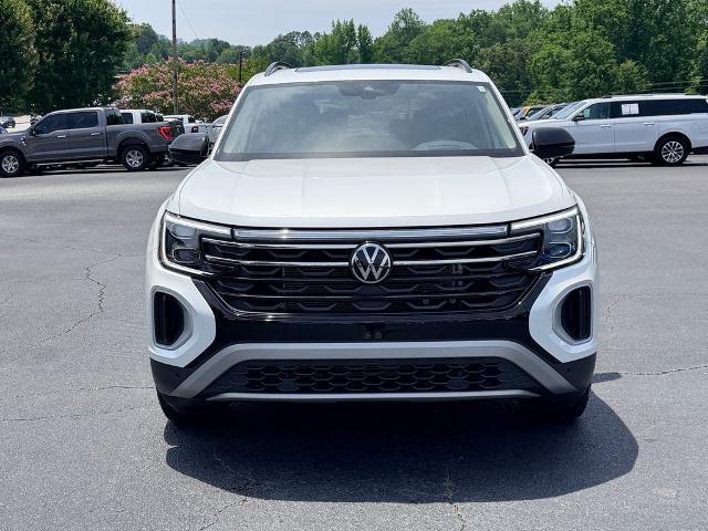 2024 Volkswagen Atlas 2.0T Peak Edition SEL