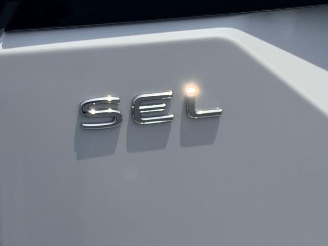 2024 Volkswagen Atlas 2.0T Peak Edition SEL