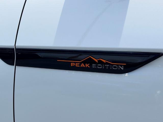 2024 Volkswagen Atlas 2.0T Peak Edition SEL