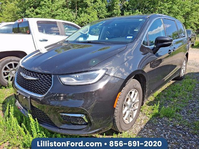 2023 Chrysler Pacifica Touring L for sale in Vineland, NJ