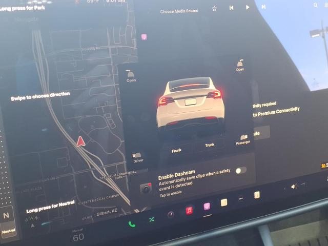 2023 Tesla Model X Plaid Tri Motor All-Wheel Drive