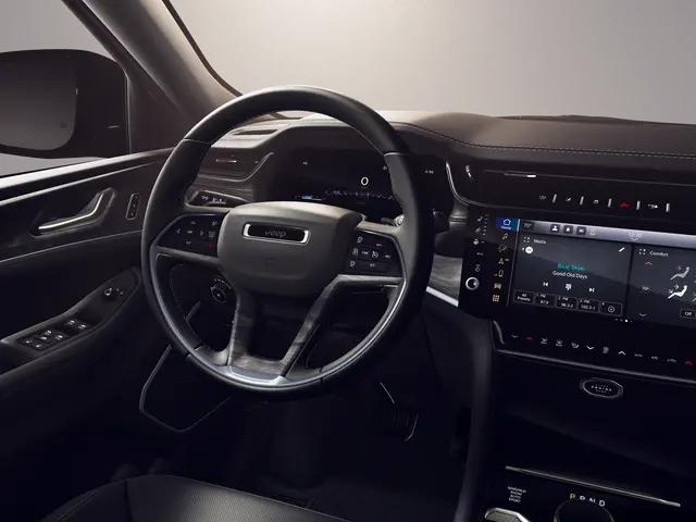 2026 Jeep Grand Cherokee Limited Reserve