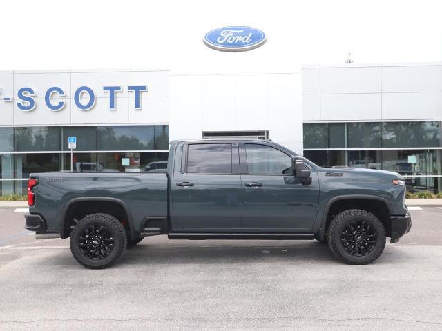 2026 Chevrolet Silverado 3500HD Crew Cab, Standard Bed, LTZ, 4WD