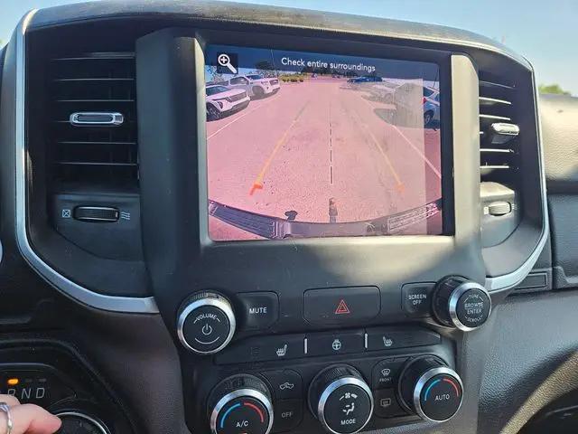 2020 Ram 1500 Big Horn Crew Cab 4x4 5'7" Box