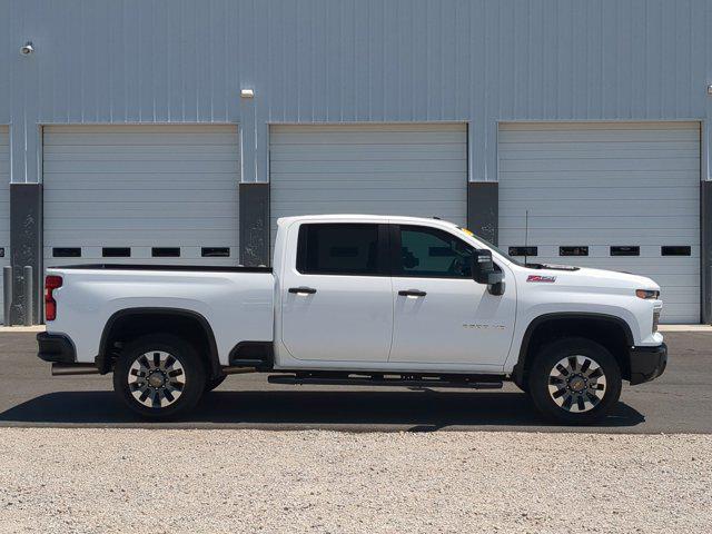 2025 Chevrolet Silverado 2500HD 4WD Crew Cab Standard Bed Custom