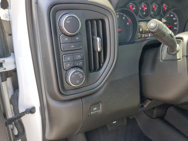 2025 Chevrolet Silverado 2500HD 4WD Crew Cab Standard Bed Custom