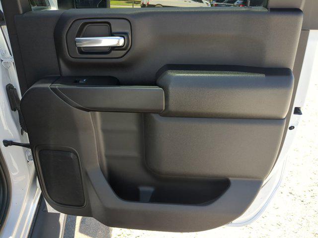 2025 Chevrolet Silverado 2500HD 4WD Crew Cab Standard Bed Custom