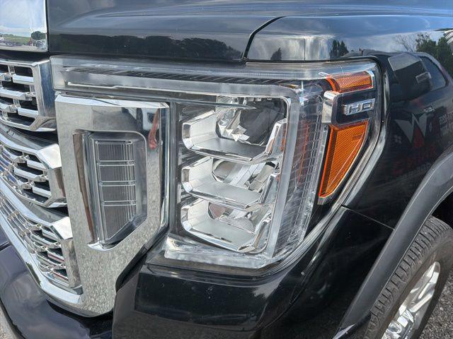 2021 GMC Sierra 2500HD 4WD Crew Cab Standard Bed Denali