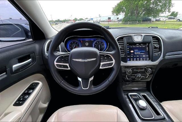 2018 Chrysler 300 Touring L
