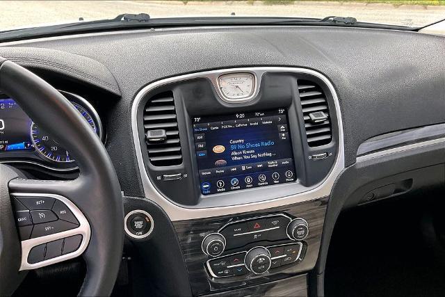 2018 Chrysler 300 Touring L
