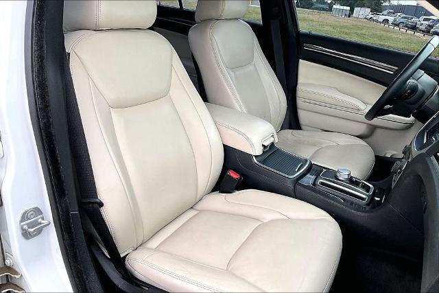 2018 Chrysler 300 Touring L