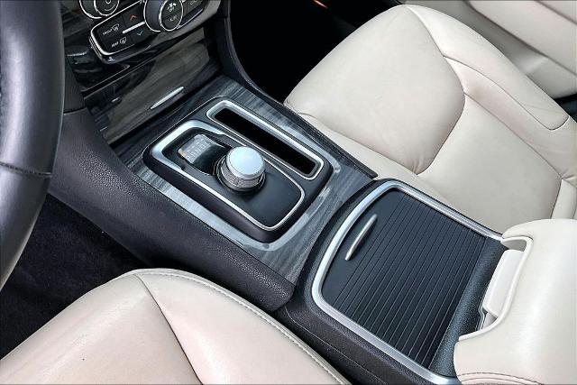 2018 Chrysler 300 Touring L