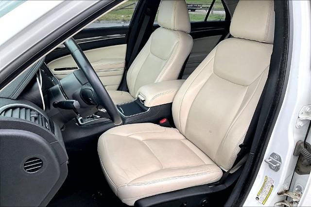 2018 Chrysler 300 Touring L