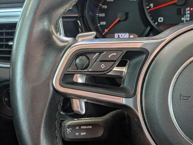 2018 Porsche Macan Macan