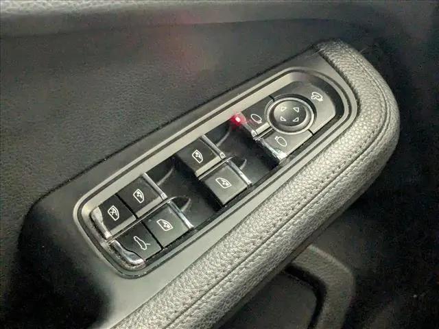 2018 Porsche Macan Macan