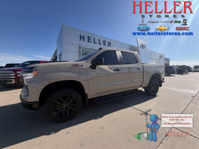 2022 Chevrolet Silverado 1500 4WD Crew Cab Short Bed LT Trail Boss for sale in El Paso, IL