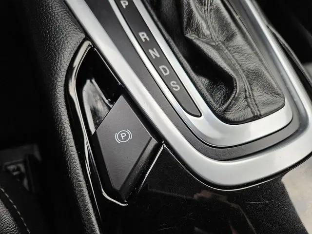 2018 Ford Edge Sport