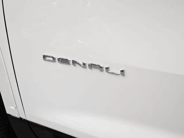 2026 GMC Acadia Denali Ultimate AWD