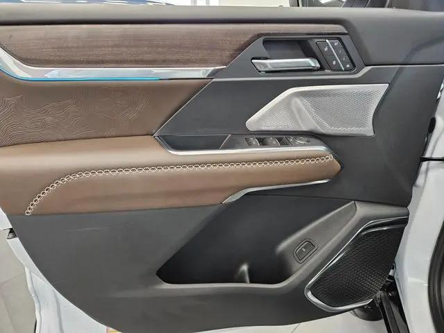2026 GMC Acadia Denali Ultimate AWD