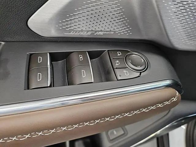 2026 GMC Acadia Denali Ultimate AWD