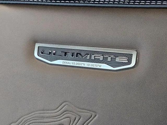 2026 GMC Acadia Denali Ultimate AWD