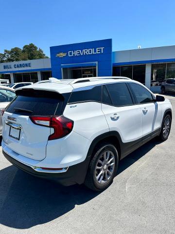 2023 GMC Acadia FWD SLT
