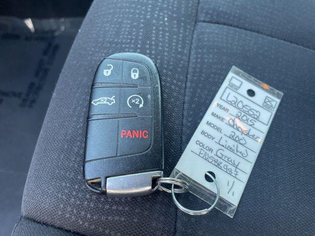 2015 Chrysler 200 Limited
