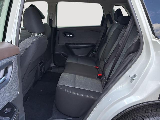 2022 Nissan Rogue SV FWD