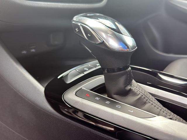 2025 Buick NV Sport Touring FWD