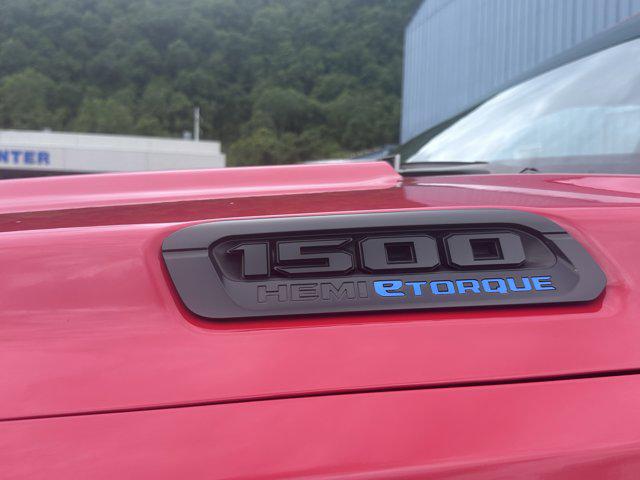 2024 Ram 1500 Big Horn Crew Cab 4x4 5'7" Box