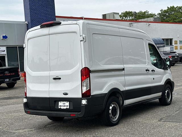 2018 Ford Transit 130 WB Medium Roof Cargo