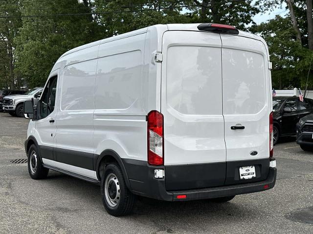 2018 Ford Transit 130 WB Medium Roof Cargo