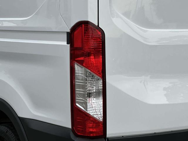 2018 Ford Transit 130 WB Medium Roof Cargo
