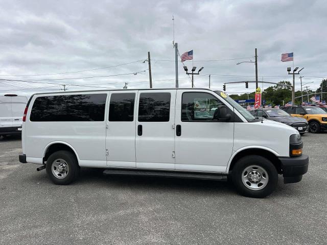 2022 Chevrolet Express Passenger RWD 3500 Extended Wheelbase LS
