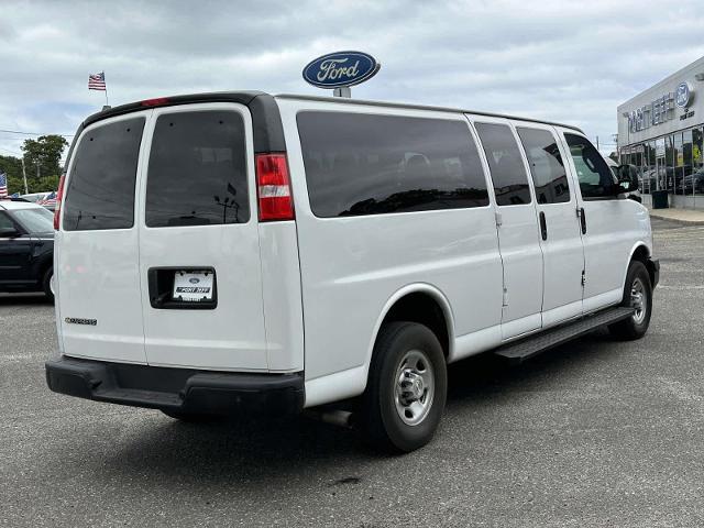 2022 Chevrolet Express Passenger RWD 3500 Extended Wheelbase LS