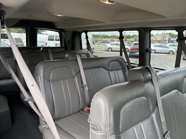 2022 Chevrolet Express Passenger RWD 3500 Extended Wheelbase LS