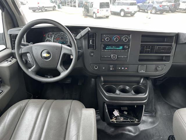 2022 Chevrolet Express Passenger RWD 3500 Extended Wheelbase LS