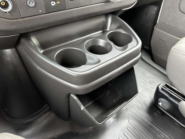 2022 Chevrolet Express Passenger RWD 3500 Extended Wheelbase LS