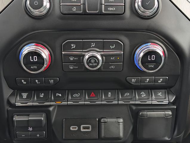 2023 GMC Sierra 2500HD 4WD Crew Cab Standard Bed Denali