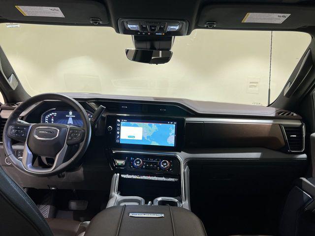 2024 GMC Sierra 2500HD 4WD Crew Cab Standard Bed Denali