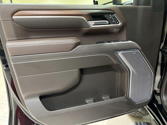 2024 GMC Sierra 2500HD 4WD Crew Cab Standard Bed Denali