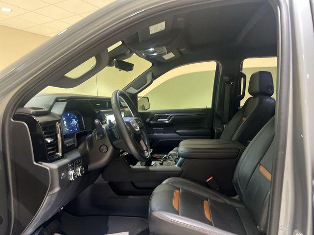 2024 GMC Sierra 1500 4WD Crew Cab Short Box AT4