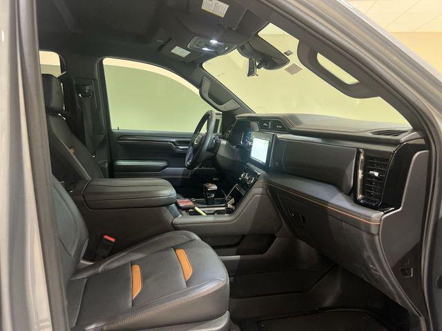 2024 GMC Sierra 1500 4WD Crew Cab Short Box AT4