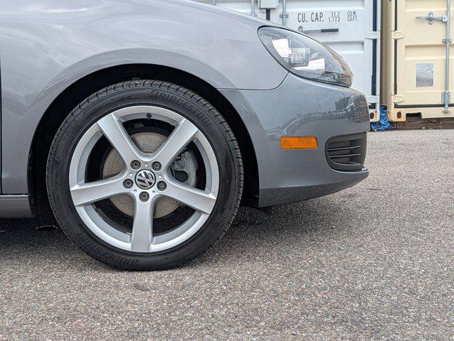 2013 Volkswagen Golf 2.5L 4-Door