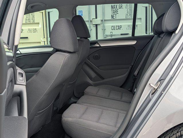 2013 Volkswagen Golf 2.5L 4-Door