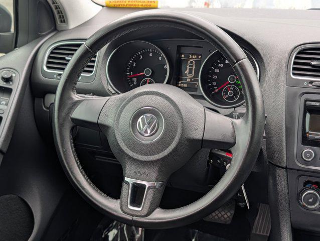 2013 Volkswagen Golf 2.5L 4-Door