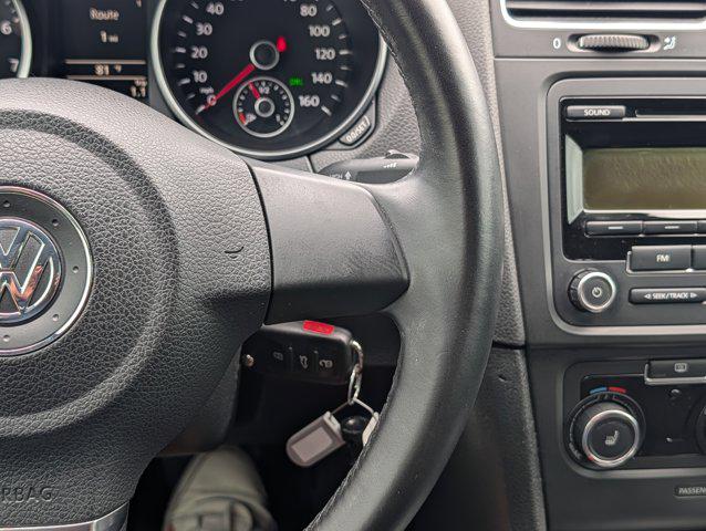 2013 Volkswagen Golf 2.5L 4-Door