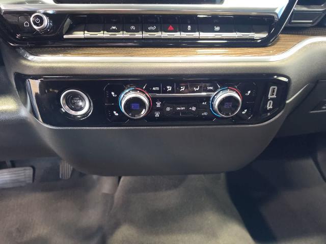 2024 GMC Sierra 1500 4WD Crew Cab Short Box Elevation with 3VL